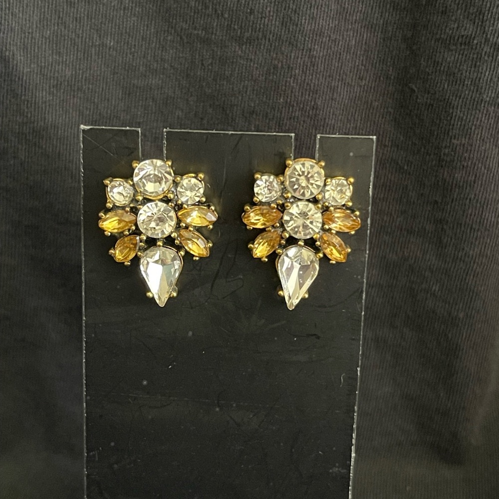 Topaz and clear stone studs